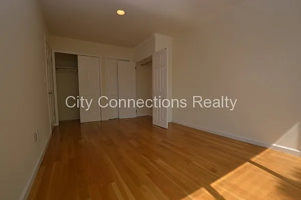 Rented by City Connections Realty | media 22