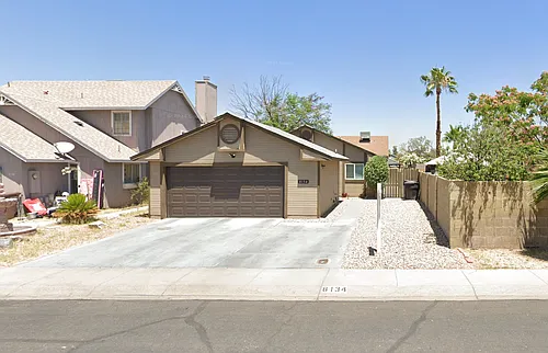 8134 W Desert Cove Ave Photo 1