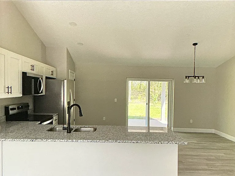 10051 N Gardner Way — Photo 3