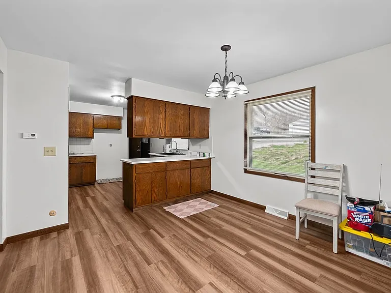 6206 Telegraph Rd — Photo 6