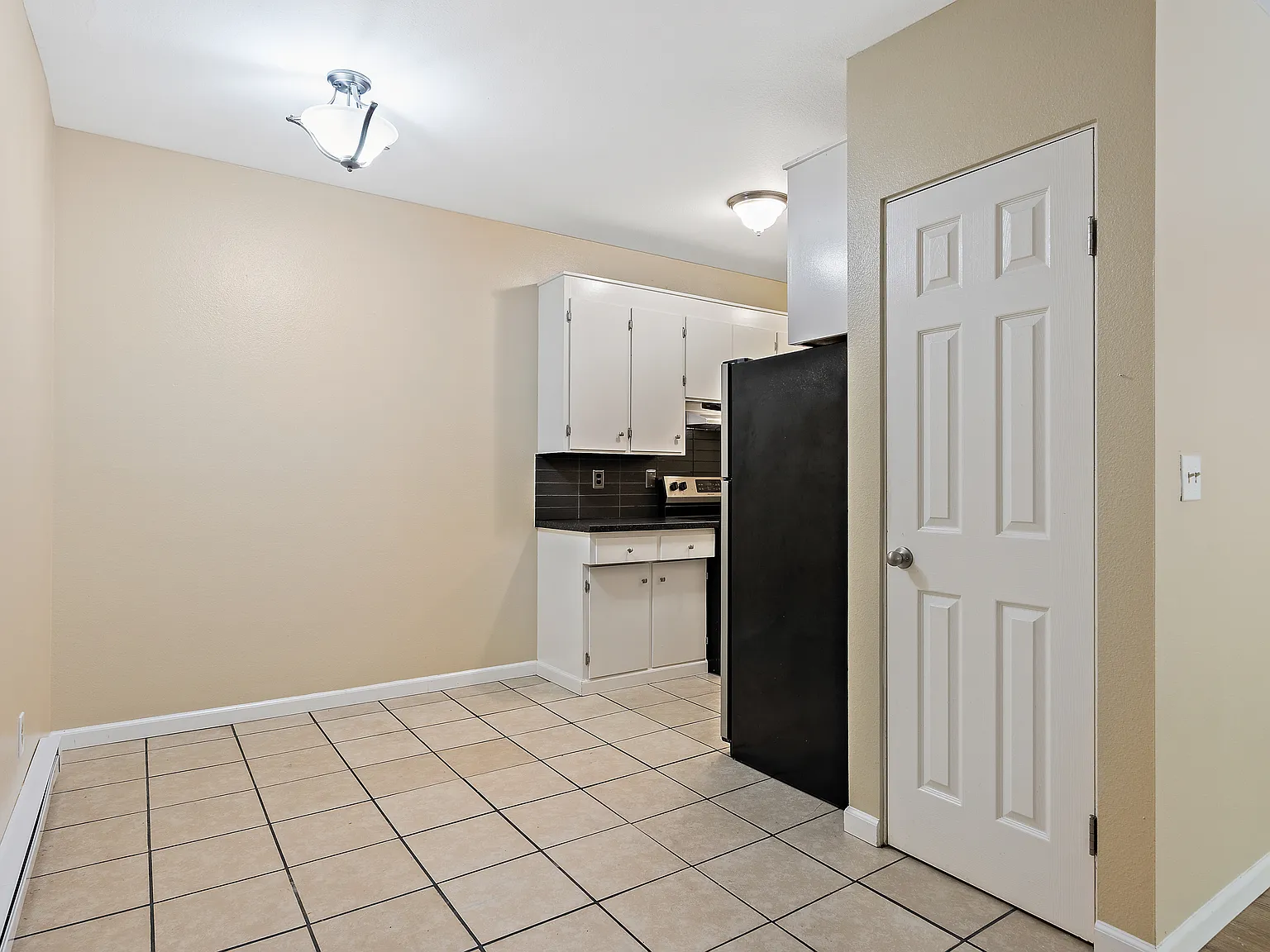2 bed, 978 sqft, $1,795 — Photo 3