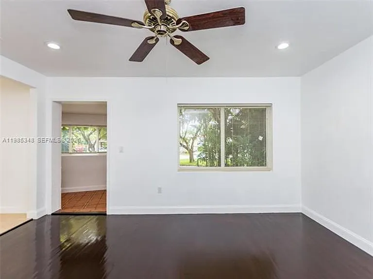 6300 NW 41st St — Photo 9