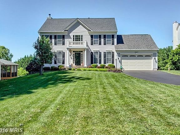 2nd image of 3047 Chickweed Pl