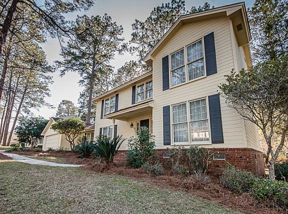 3rd image of 2502 Rolling Hill Dr