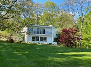 157 Belgo Rd, Lakeville, CT 06039