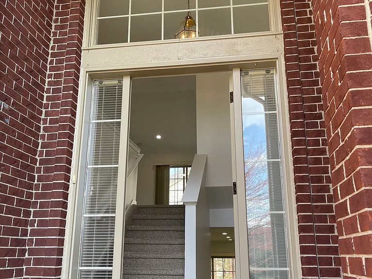 16713 Kensington Dr — Photo 10