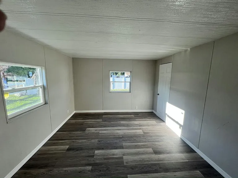 Auburndale Estates — Photo 18