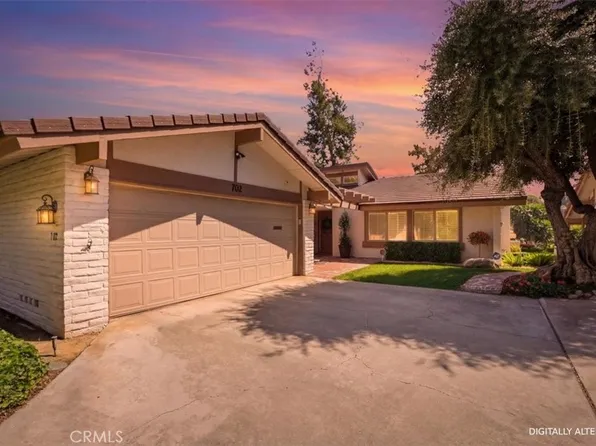 702 Via Zapata, Riverside, CA 92507