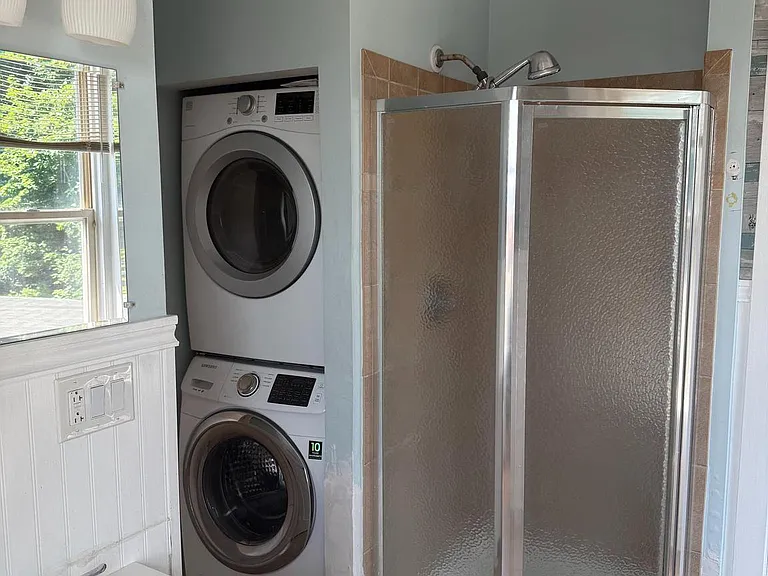 361 E Main St #B — Photo 4