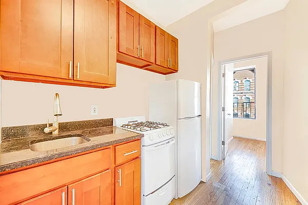 Rented by REAL New York | media 10