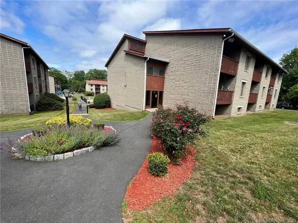 18 Prospect Street #79, Manchester, CT 06040