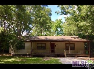 422 E McArthur St, Gonzales, LA 70737
