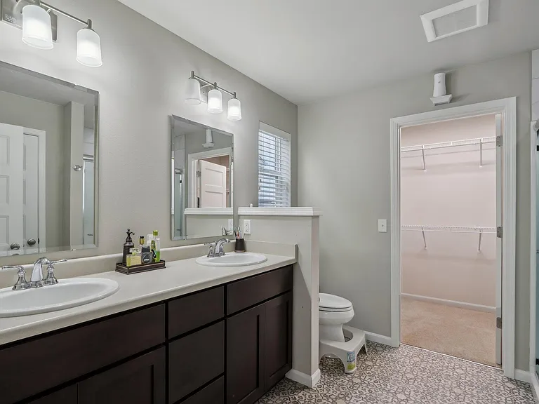 1835 Summerfield Way — Photo 20