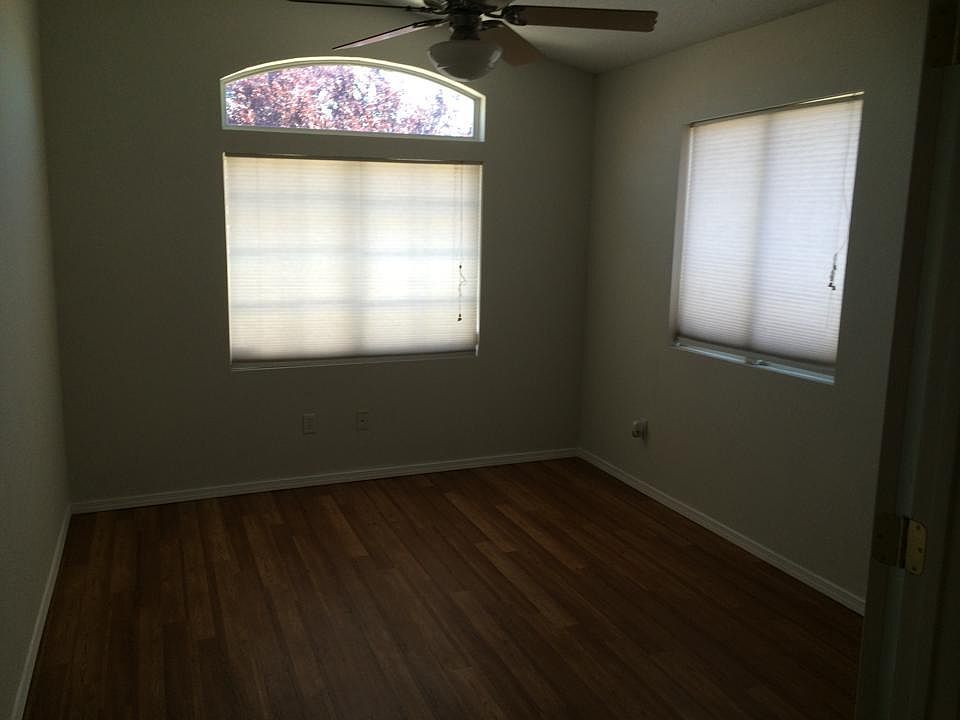 2nd image of 10631 Rockcliff Dr NW