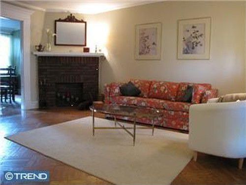 2nd image of 6138 N Fairhill St