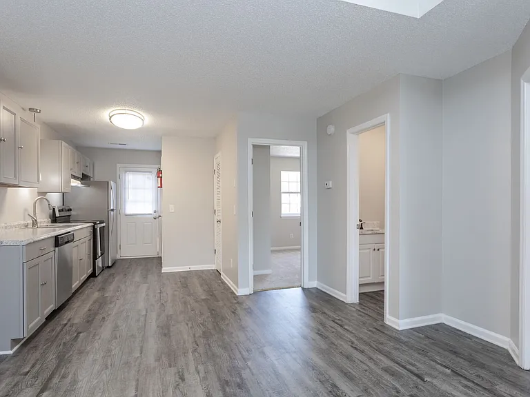The Avery Apartments — Photo 13