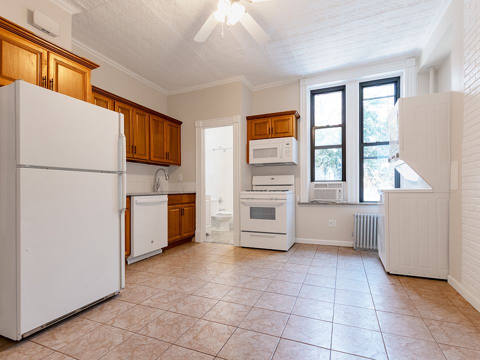 1st image of 505 Henry St APT 1B