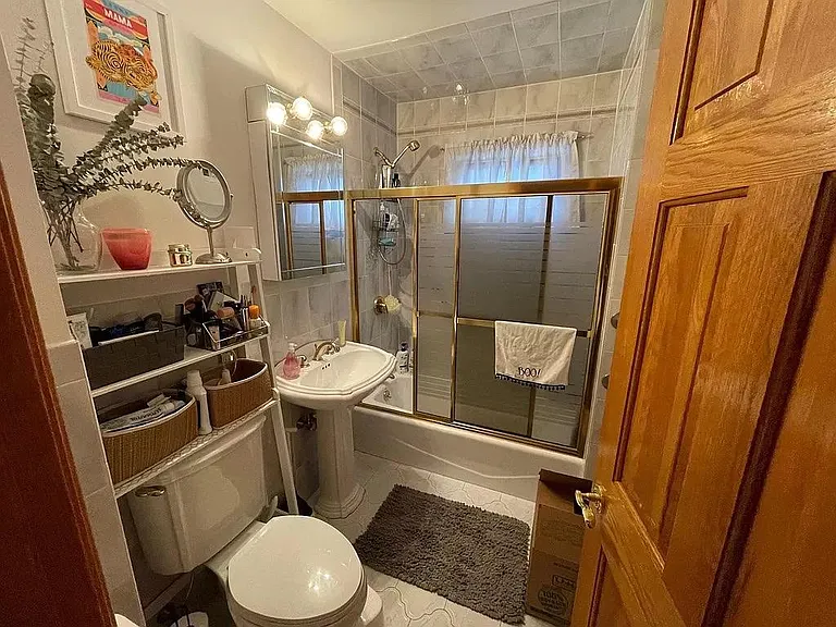 18 Silk St #1 — Photo 21