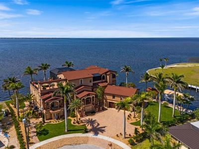 266 Bangsberg Rd SE, Port Charlotte, FL, 33952