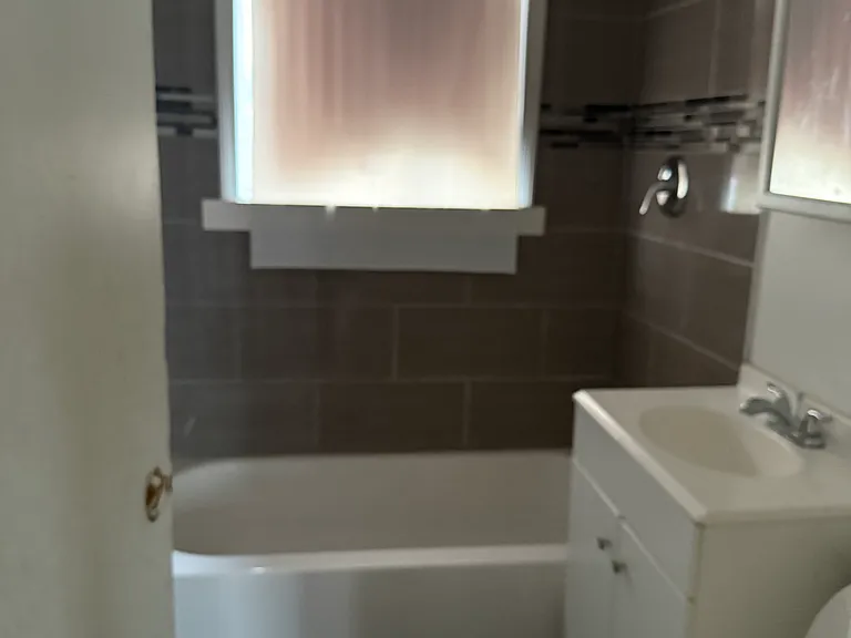 16148 Honore Ave — Photo 3