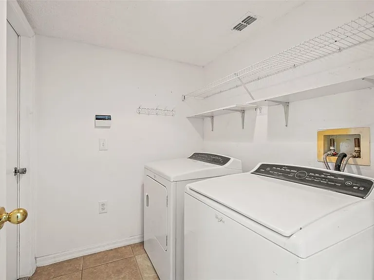 6322 Gondola Dr — Photo 19