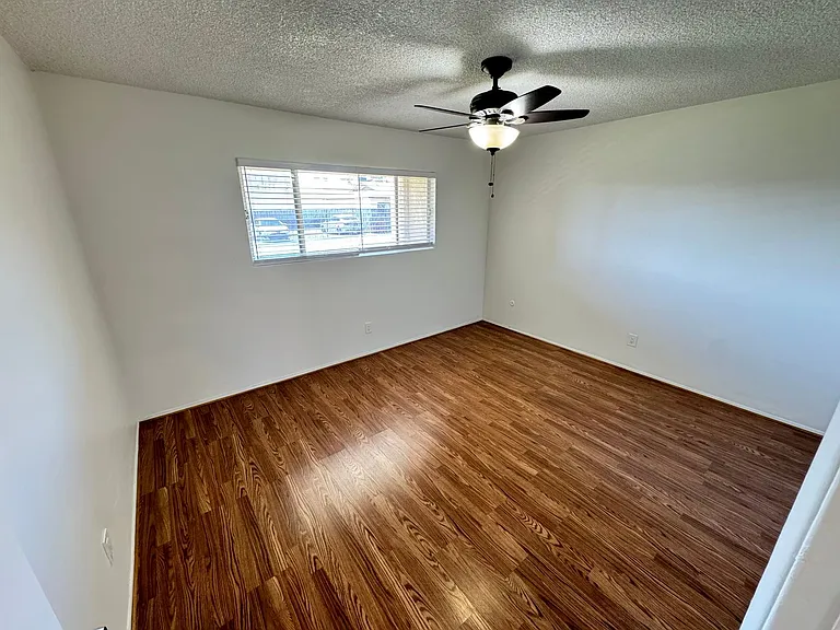 5642 Rosemead — Photo 20