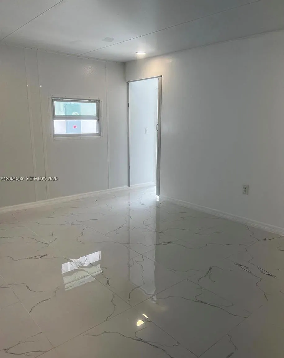 Ricmar Heights — Photo 2