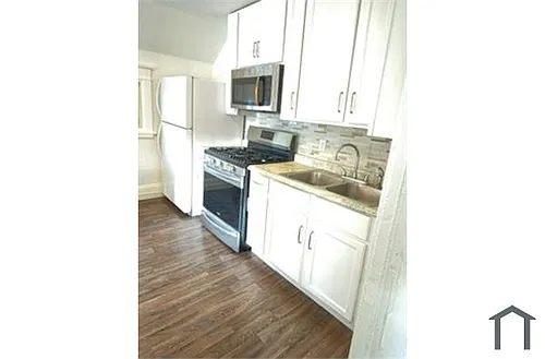 694 Virginia St Photo 1