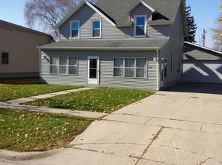 554 Wabasha Ave, Saint Charles, MN 55972