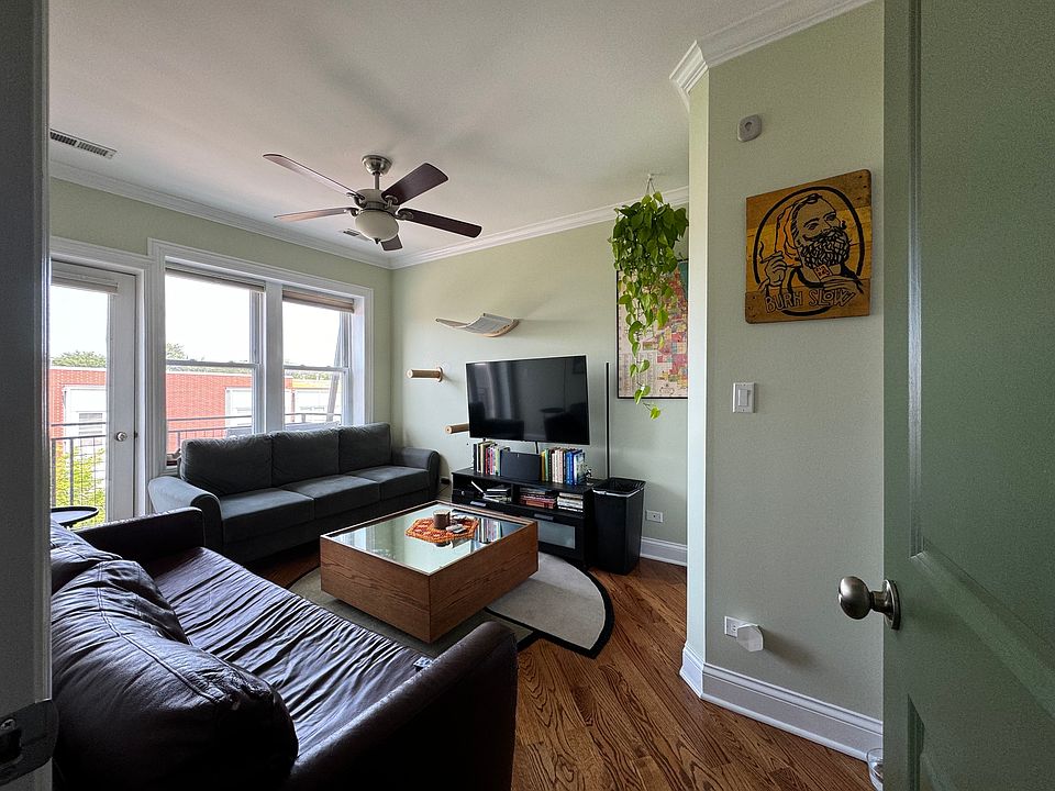 1st image of 3523 W Belmont Ave #3E