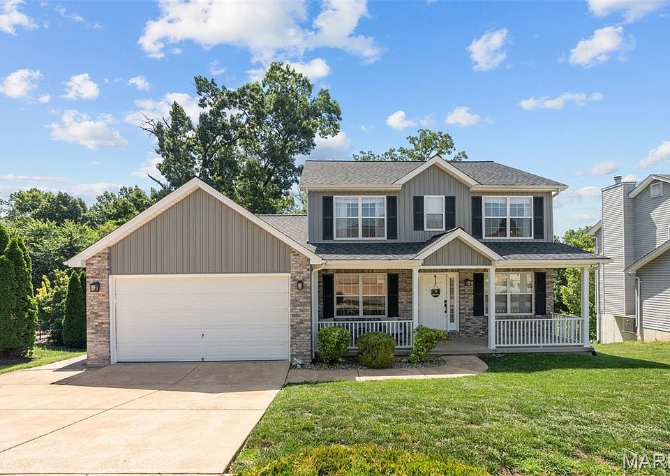 1st image of 24 Hickory Ct