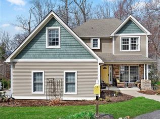 4 Dynasty Ln, Candler, NC 28715