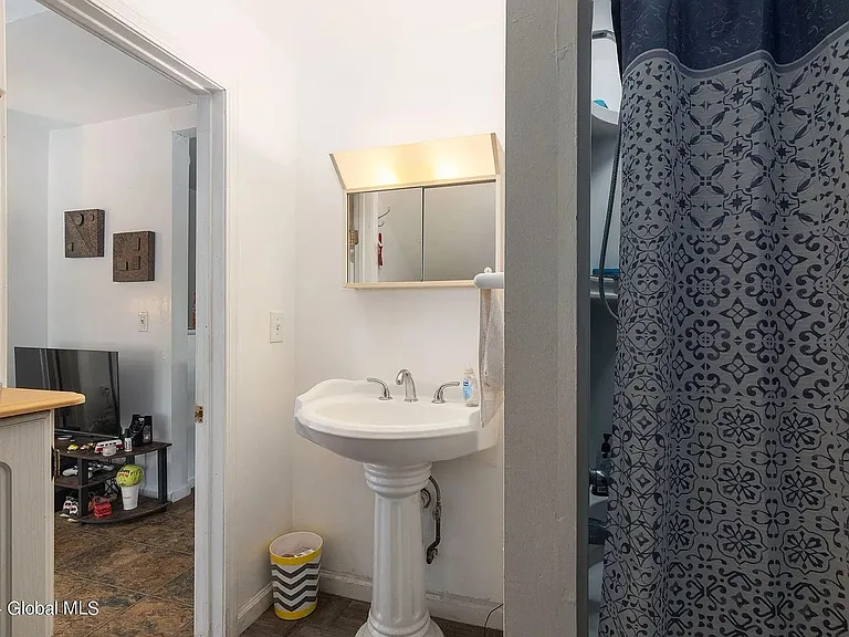 1587 Bradley St — Photo 11