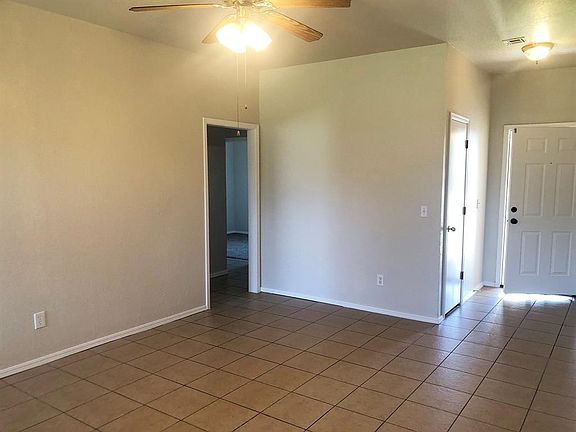 5th image of 949 N Windermere Dr
