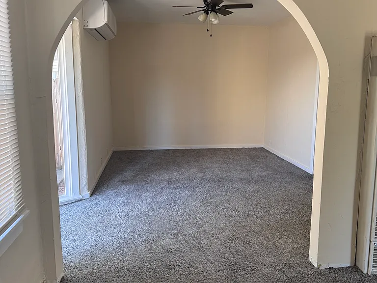 1414 Hayne Ave — Photo 8