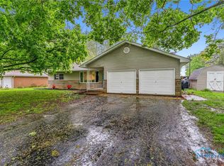 1727 Brookside Dr, Findlay, OH 45840