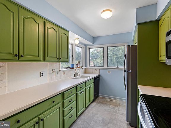 5th image of 3417 Hillock Ln