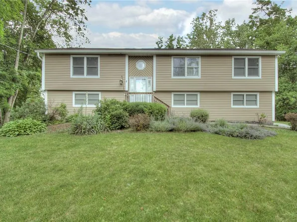 8 Jmae Circle, Dover Plains, NY 12522