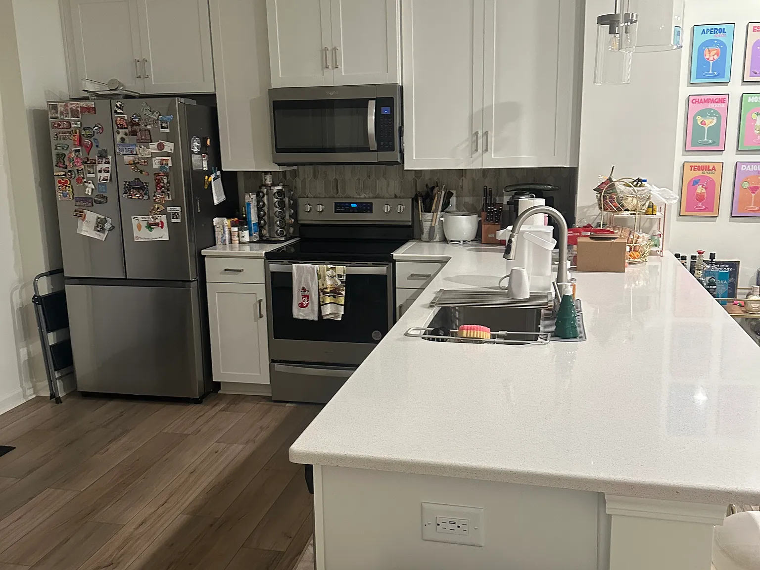 3 bed, 2.5 bath, 1368 sqft, $2,000 — Photo 3
