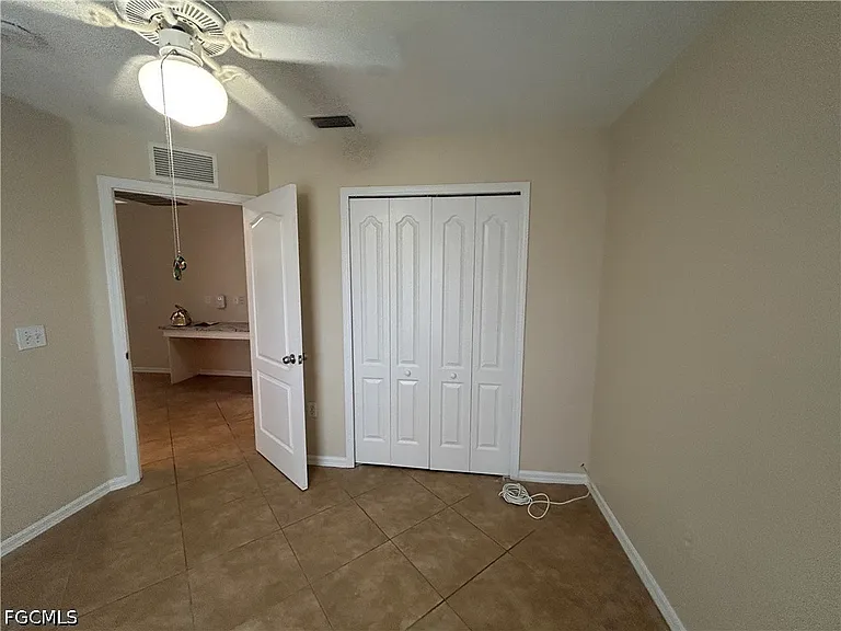 6012 Thrush Ave — Photo 10