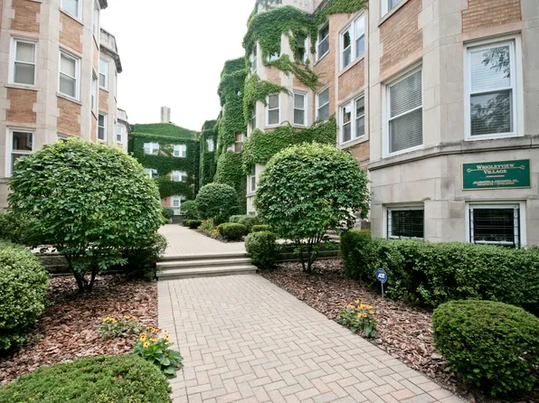 871 W Cornelia Ave #1, Chicago, IL 60657