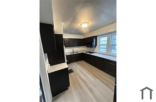 1419 Chestnut St Photo 1