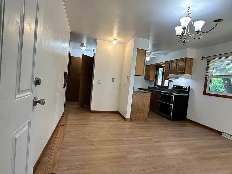 Alison Ln — Photo 16