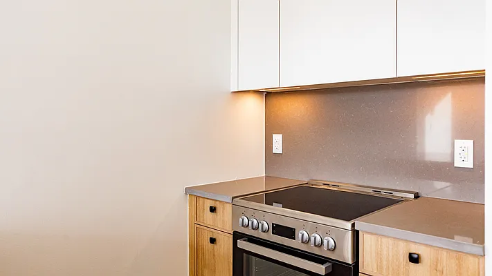Rented by Nooklyn NYC LLC | media 18