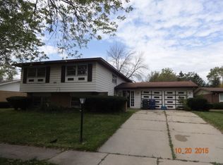 612 N Longwood Ct, Glenwood, IL