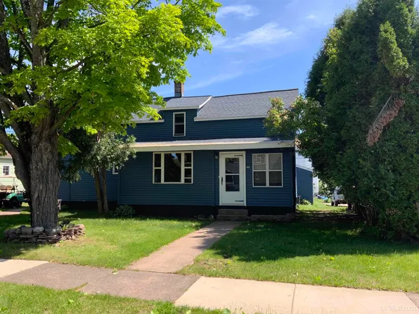 604 Carr St, Negaunee, MI 49866