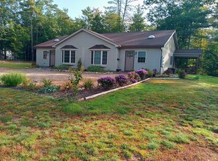 42 Destinee Ln, Naples, ME 04055