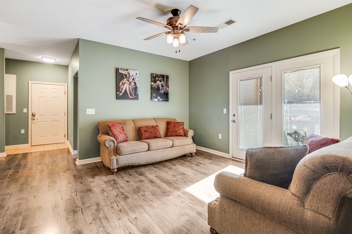 next background image