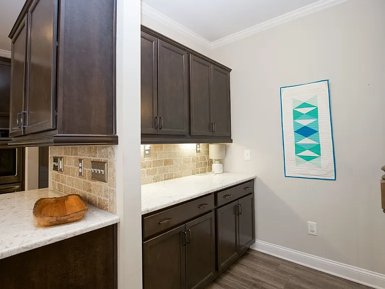 240 Parrish Ln — Photo 25