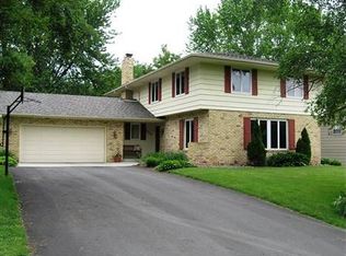 2304 Skyline Dr S, Burnsville, MN 55337
